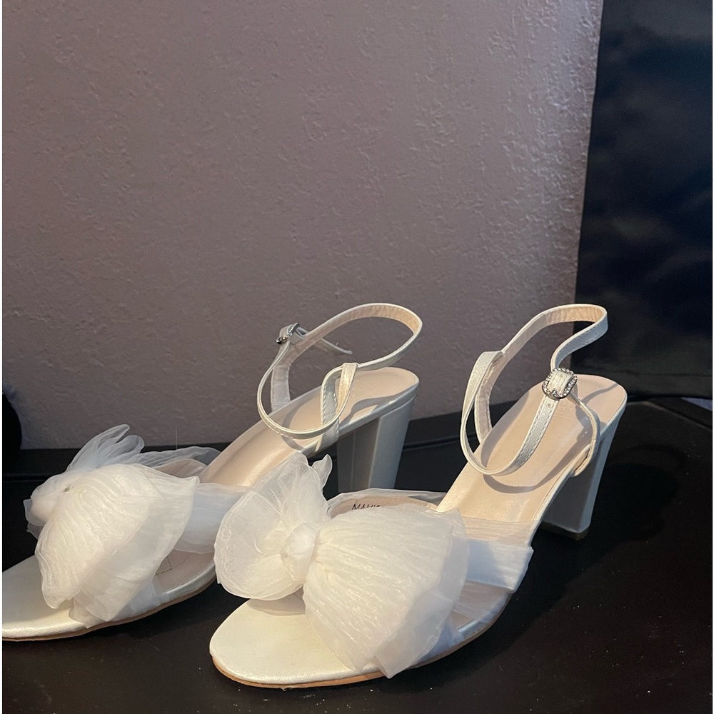 DB Studio pleated chiffon bow mid-heel sandals